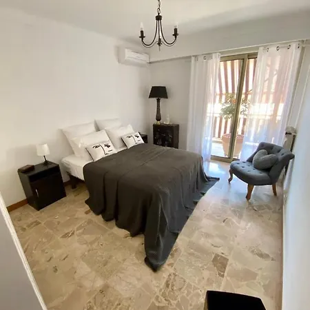 3 Pieces Au Coeur D Апартаменти Антіб